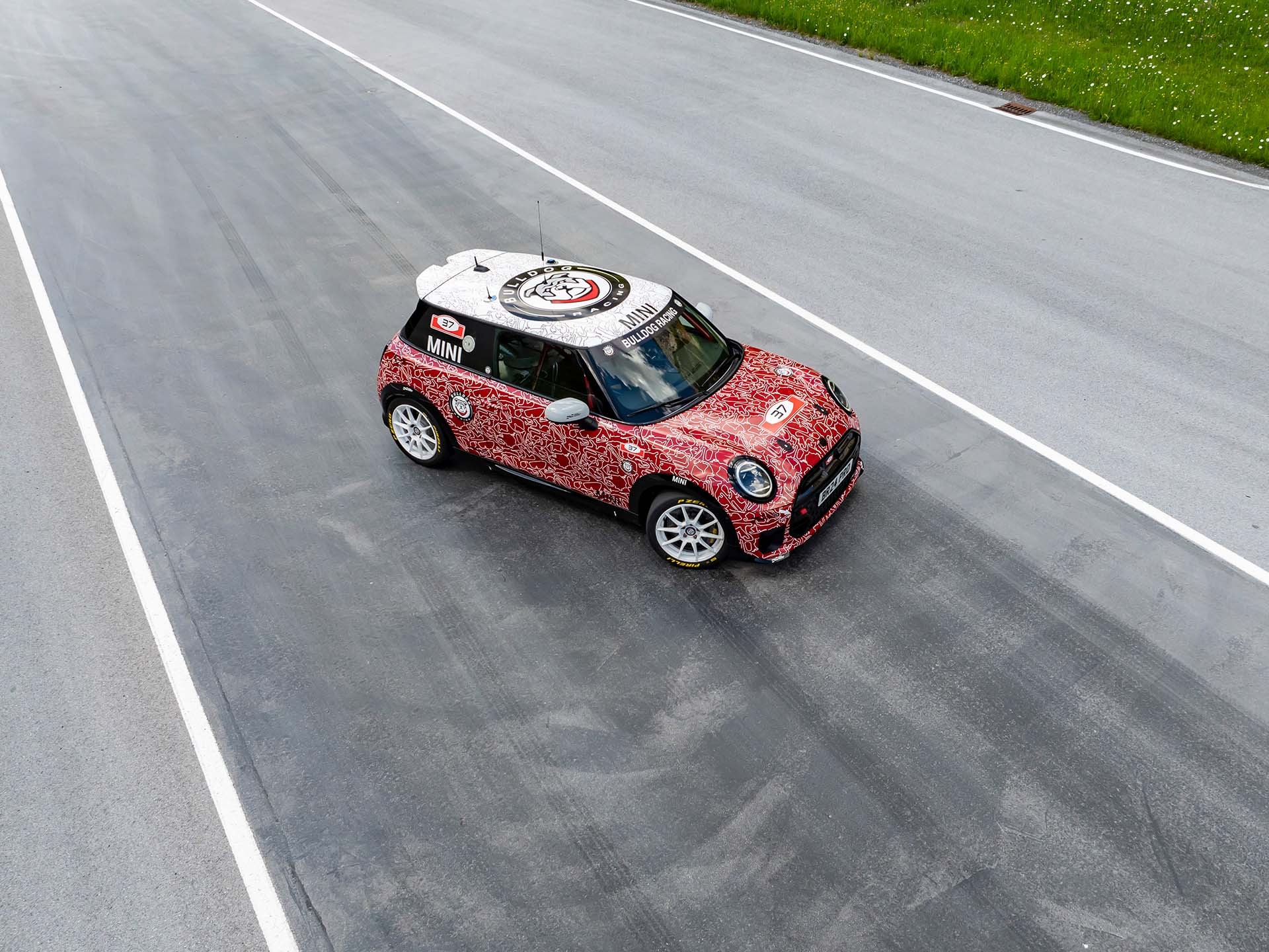 MINI John Cooper Works prototype at the Nürburgring 24-hour race 3